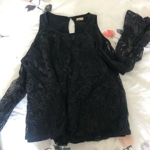 Hollister XS Lace shoulder peek shirt